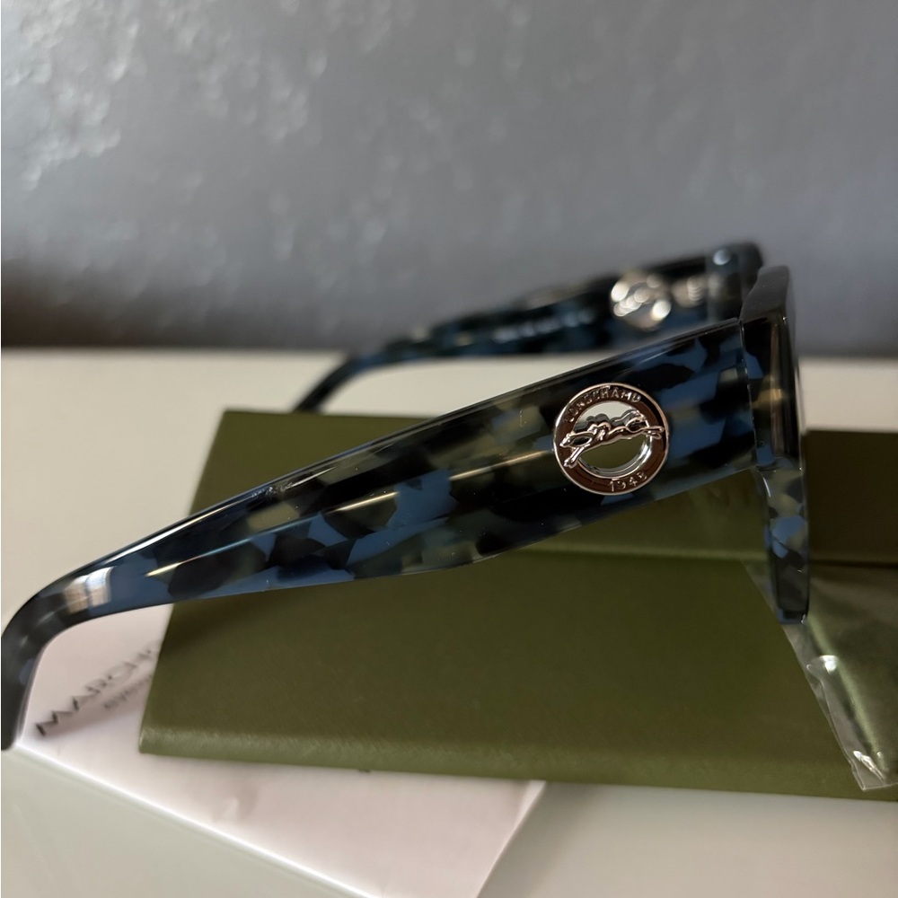 Longchamp Sunglasses, LO741S, NEW - Picture 4 of 7